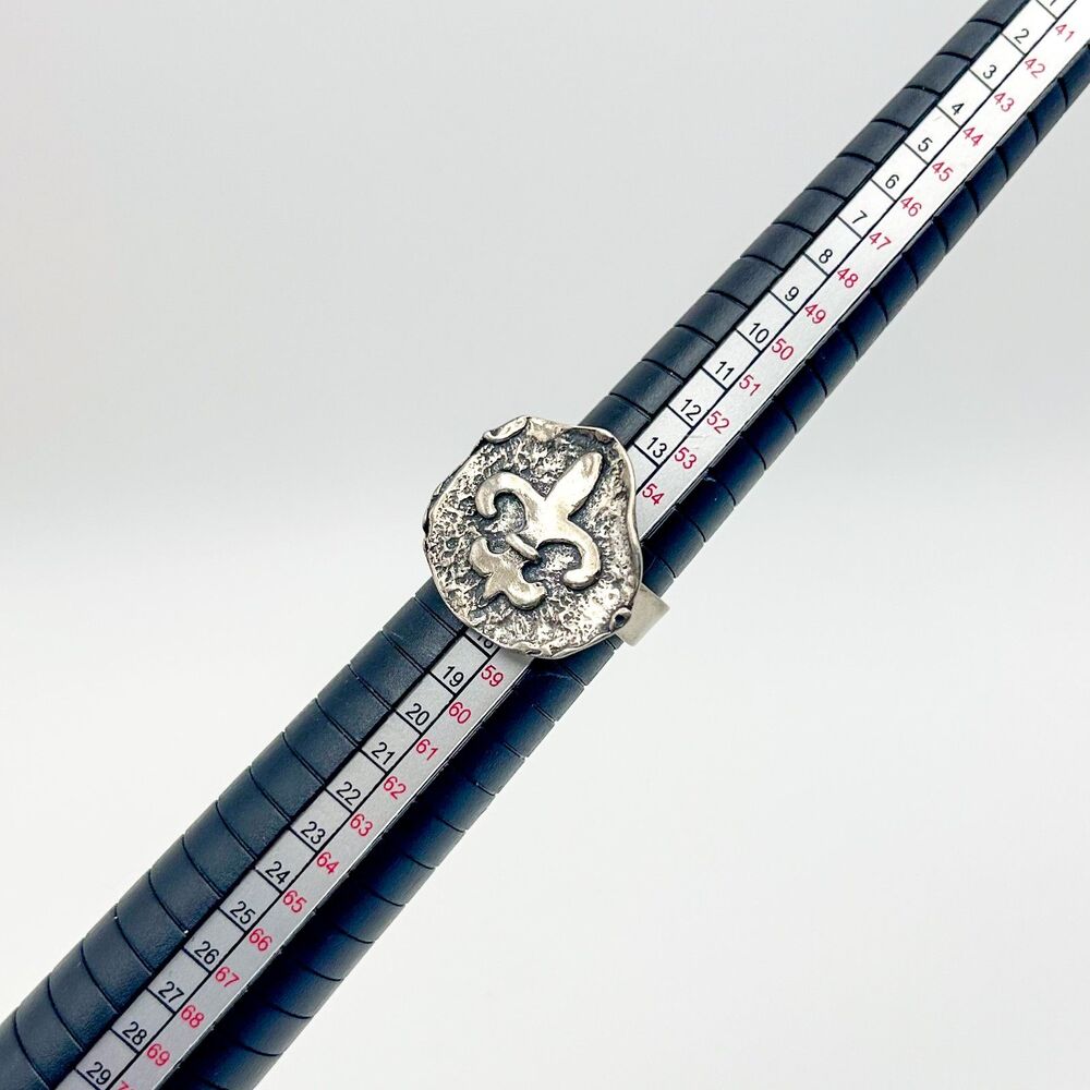 Fleur-De-Lis Coin 925 Sterling Silver Ring Size 8.75 - Picture 9 of 9